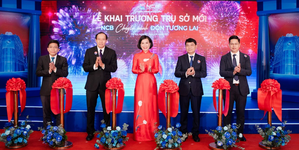 cat bang khai truong tru so moi ncb