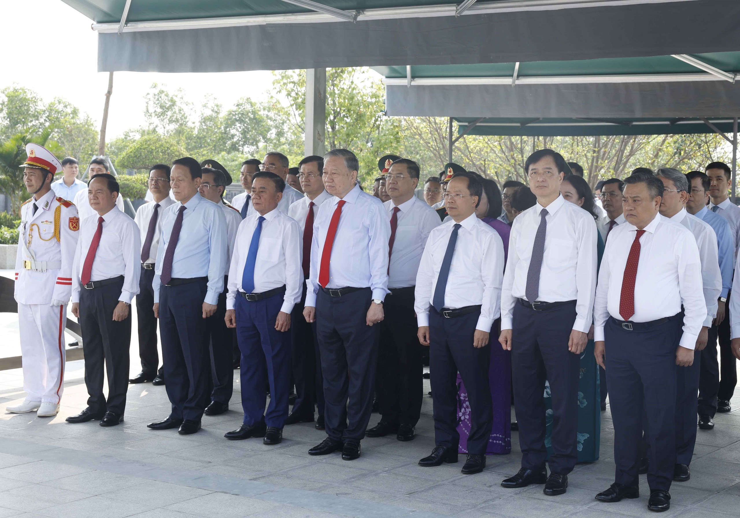 vnapotaltongbithuchutichnuocdanghuongtuongnhotongbithuhahuytap8715474 17767410796241222636192