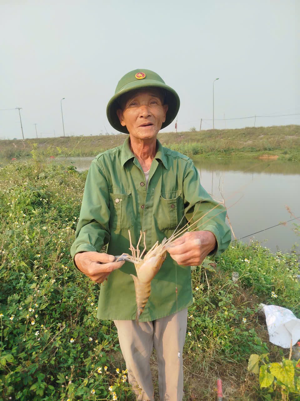 f08dd9d0 02e3 42d8 8f9f f43ae760d923