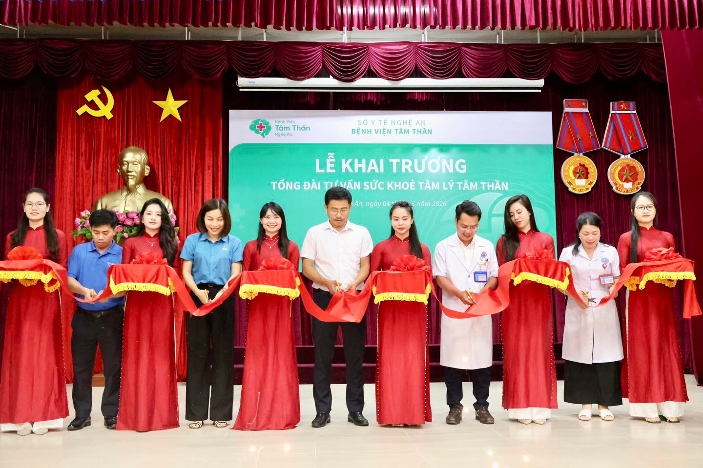 khai truong