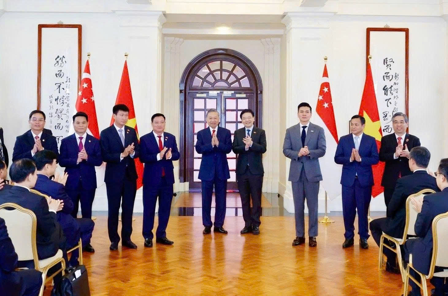 Trao giấy chứng nhận đăng ký đầu tư Dự án Khu công nghiệp VSIP Nghệ An 4