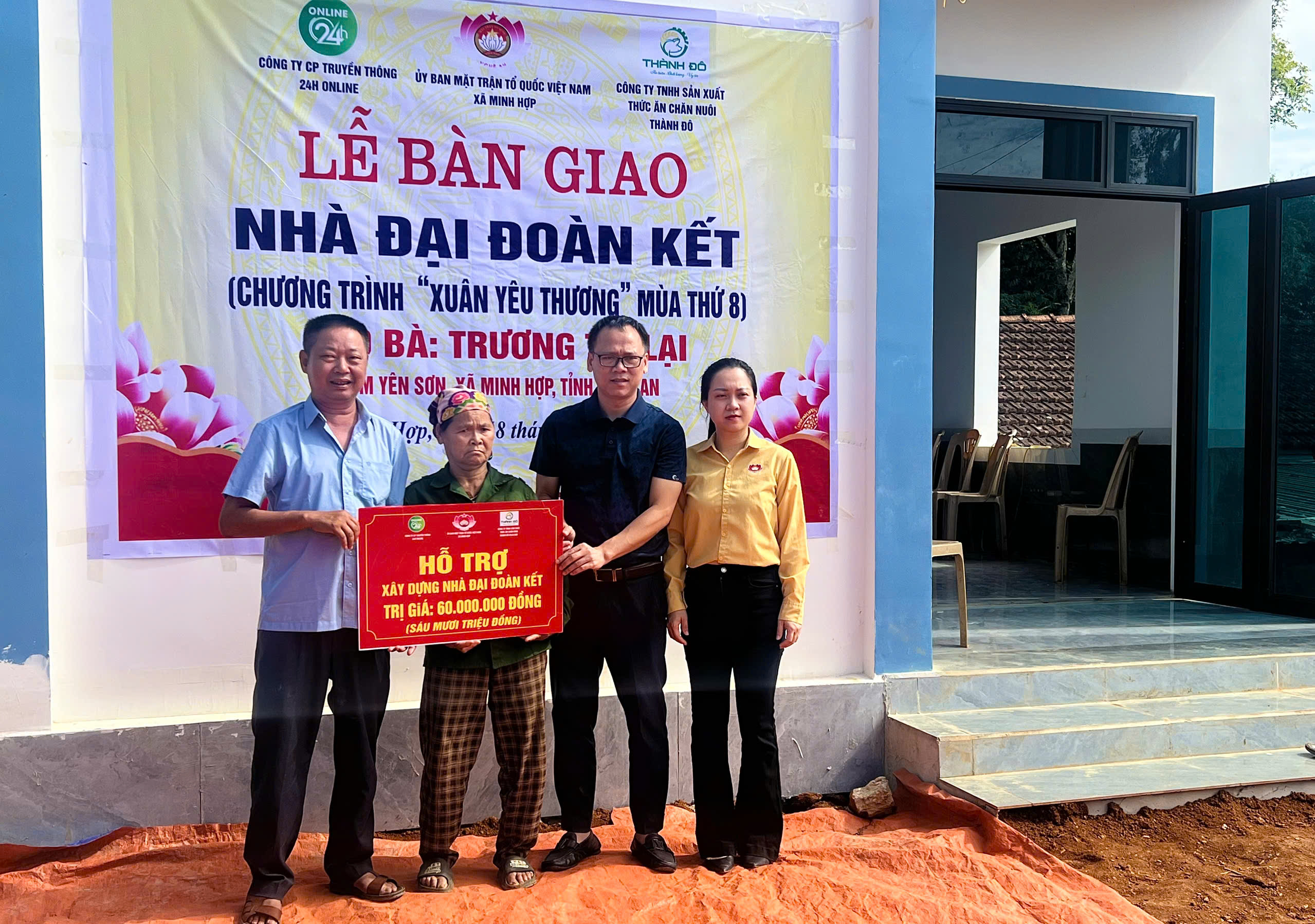 trao nha tinh nghia 1