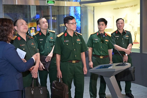 doan cong tac 9