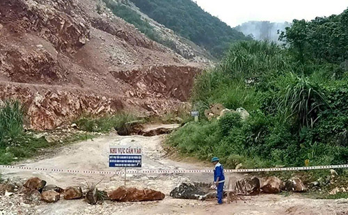 mot quang thiec quy hop