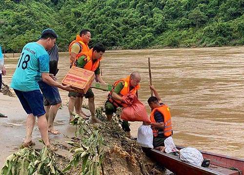 ban lang tan hoang 23