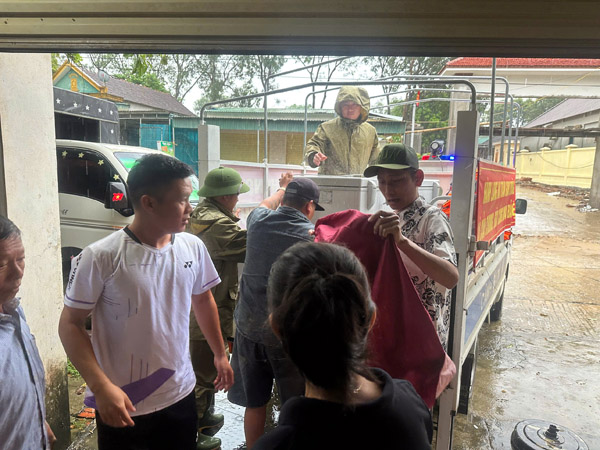 z70588044880690c8a6b5b569a3ef0aaca23ba4bcbc6fb