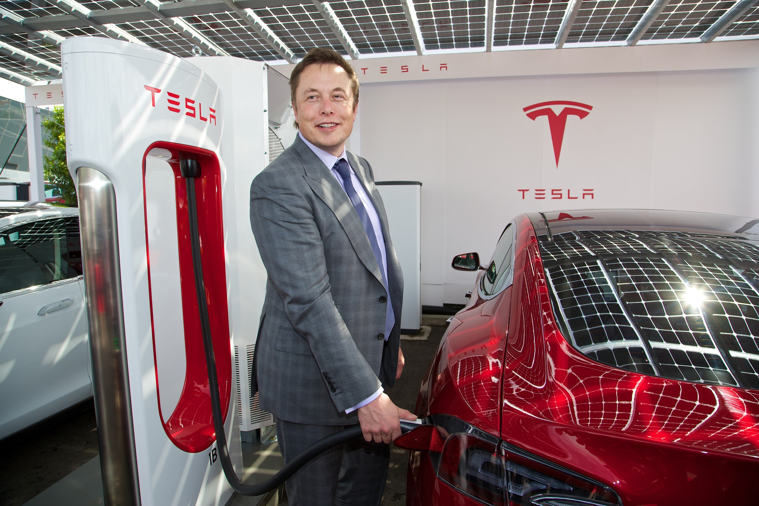 elon musk bought more tesla motors shares hes basically playing with himself 1041441