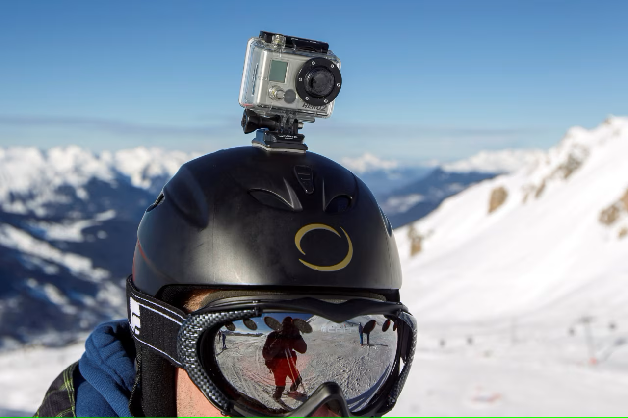 Câu chuyện cổ tích không có hậu của GoPro: Người hùng 11 tỷ USD năm xưa giờ đang cận kề bờ vực phá sản- Ảnh 2. Câu chuyện cổ tích không có hậu của GoPro: Người hùng 11 tỷ USD năm xưa giờ đang cận kề bờ vực phá sản- Ảnh 2.