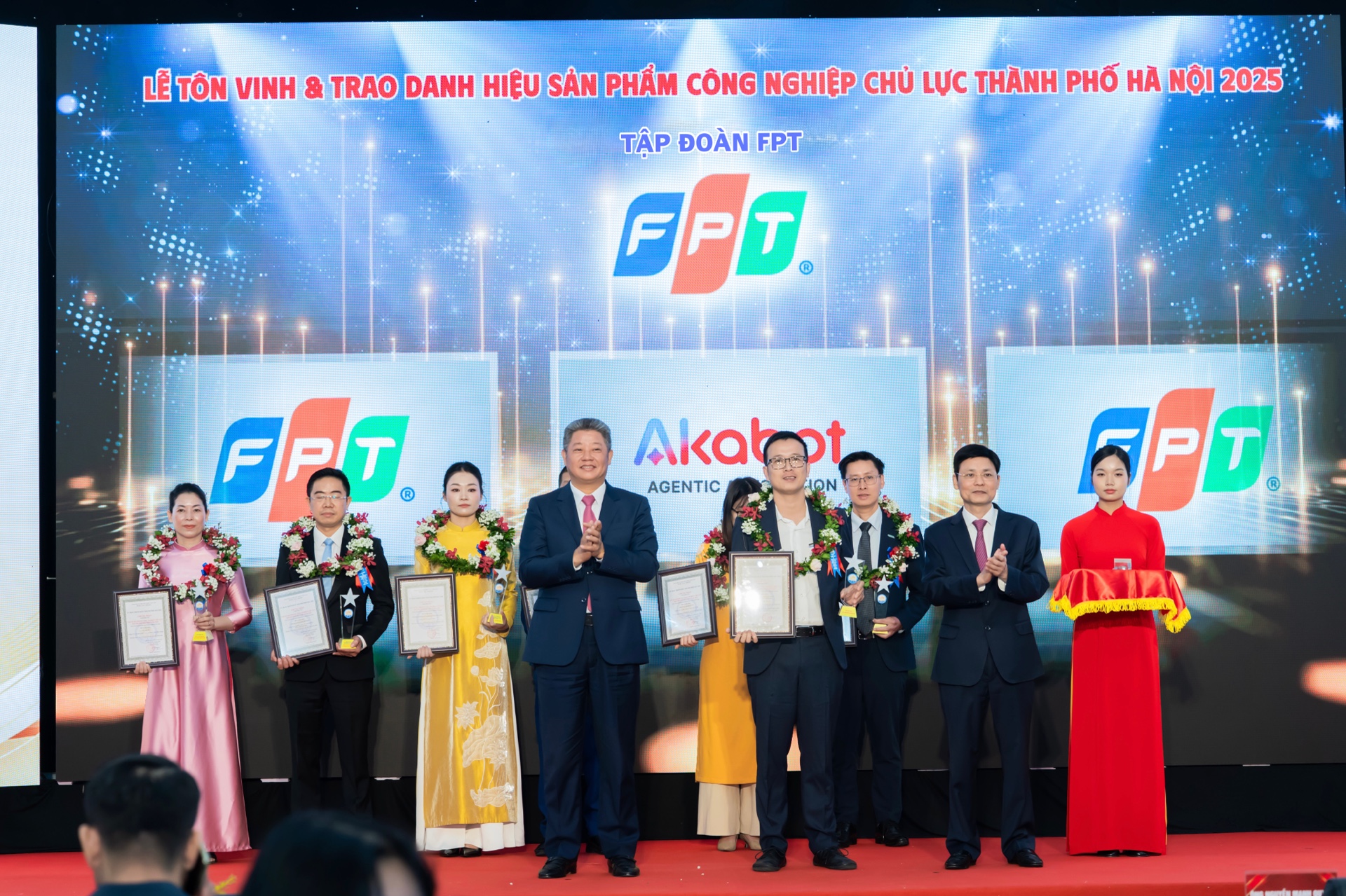 anh 1 he sinh thai made by fpt dan dau top san pham cong nghiep chu luc cua ha noi nam 2025