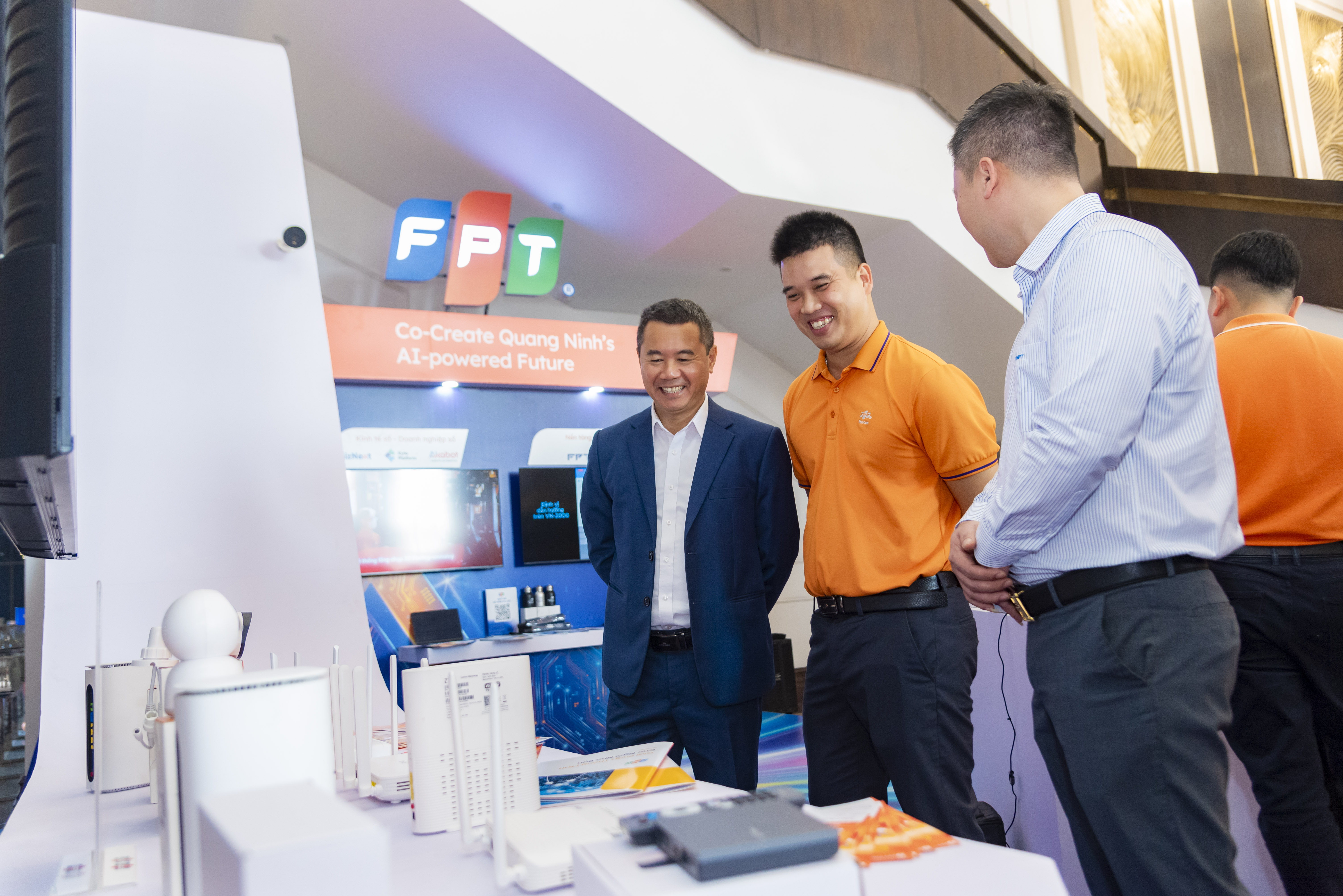 fpt trinh dien he sinh thai giai phap cong nghe tai gian hang trien lam cua su kien