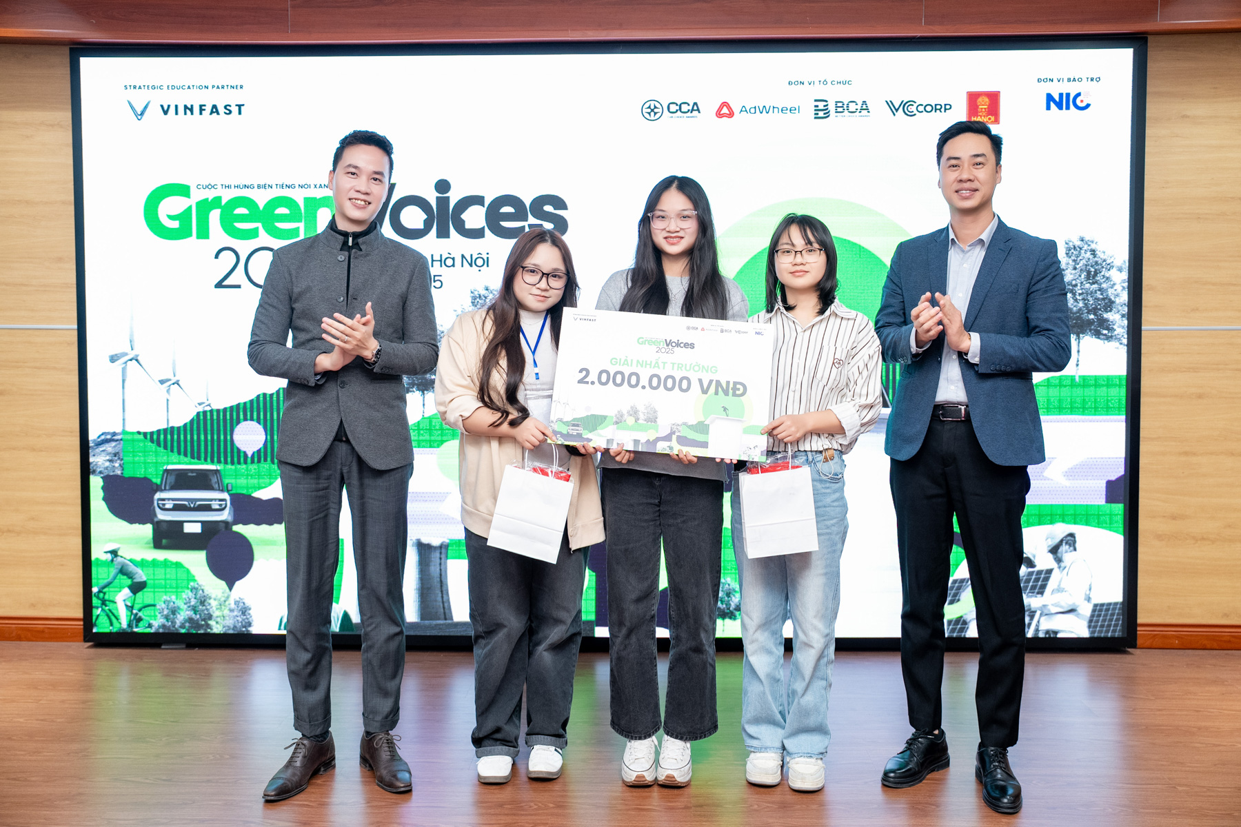 green voices dh ha noi 7