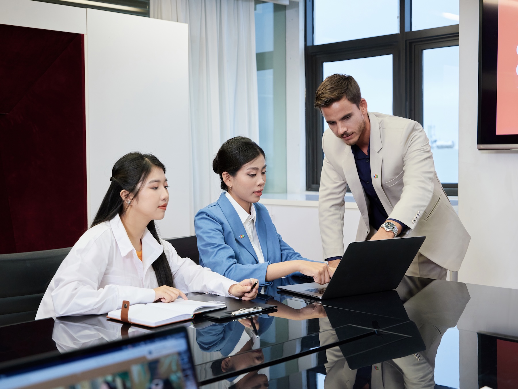 fpt so huu doi ngu hang nghin chuyen gia dien toan dam may dat chung nhan quoc te