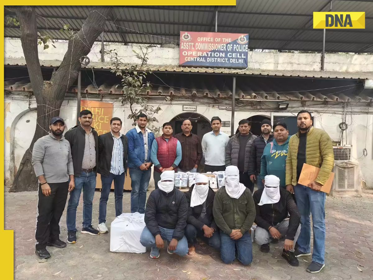 2735920 delhi police bust major fake samsung phone racket