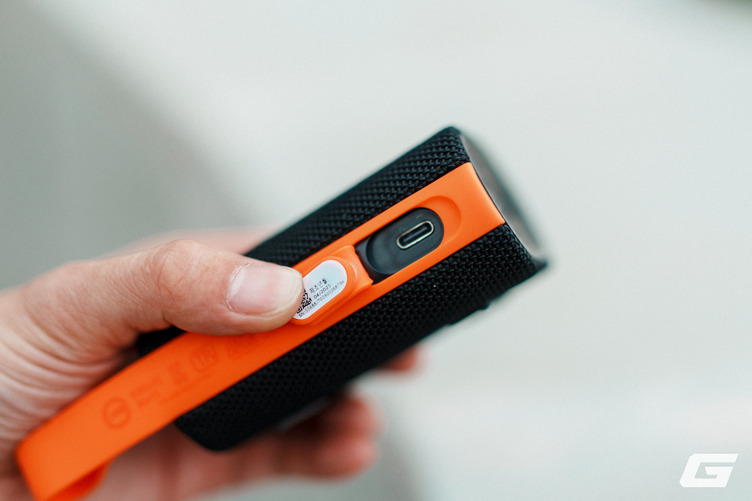 review loa mini xiaomi sound pocket genk 06