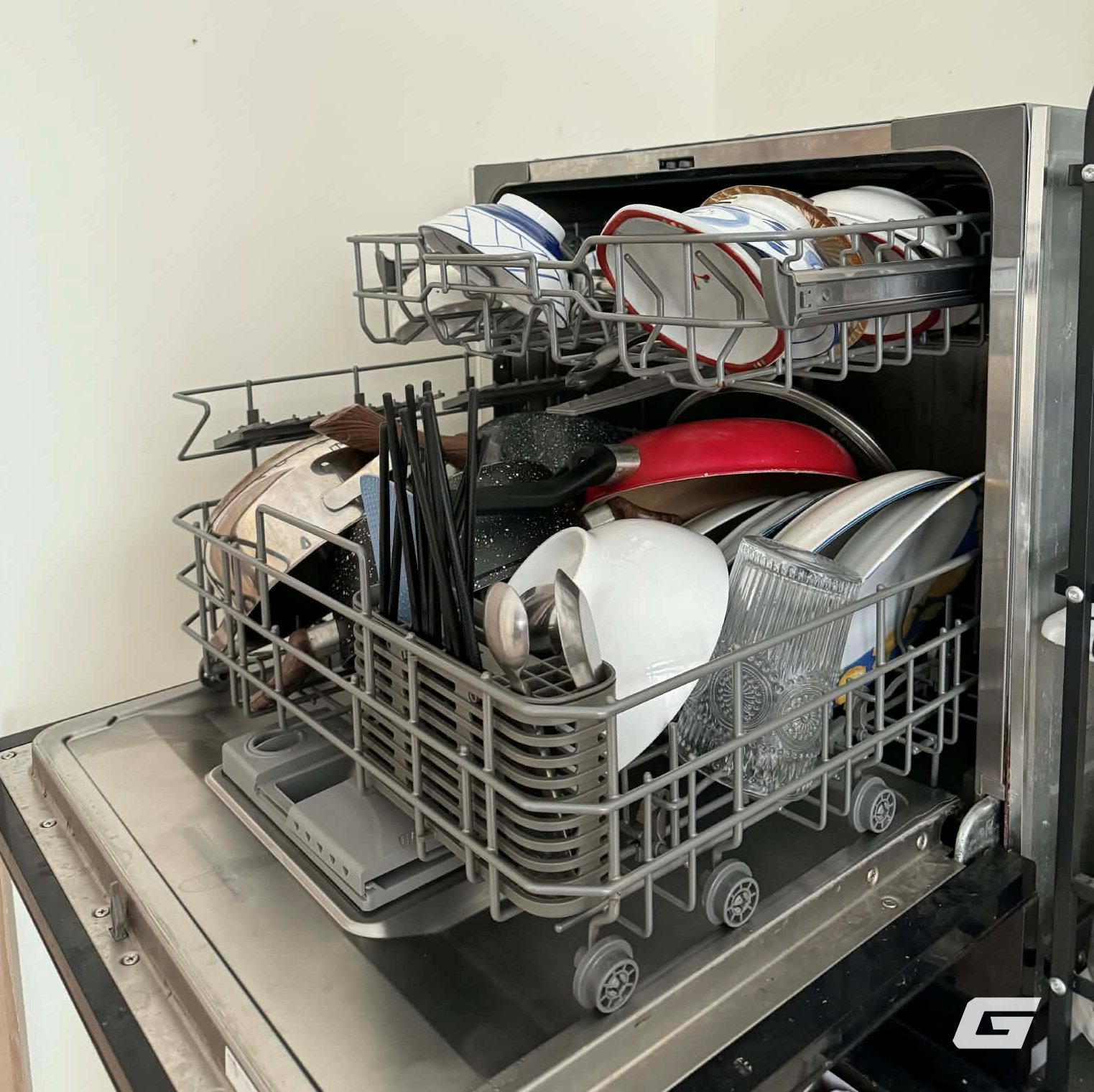 04ff7cff 6fcc 4d8f a515 46b5826b3b81