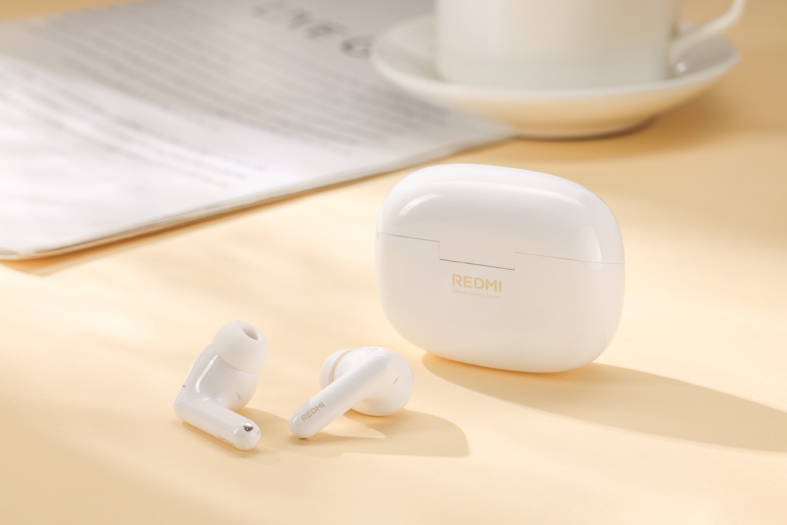 Tai nghe mới của Xiaomi cực xịn: Chống ồn 55 dB, âm thanh không gian, nghe nhạc Hi-Res mà giá rẻ hơn AirPods
