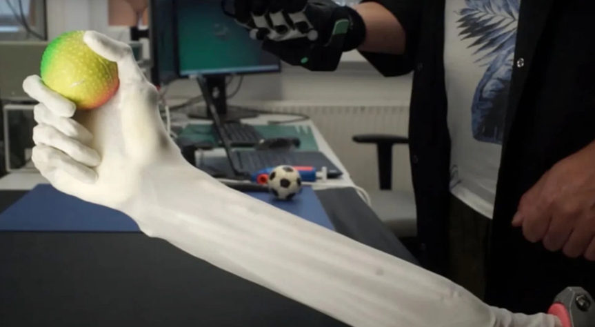 v2 e426f4a1e52e5042d3e70766119d6