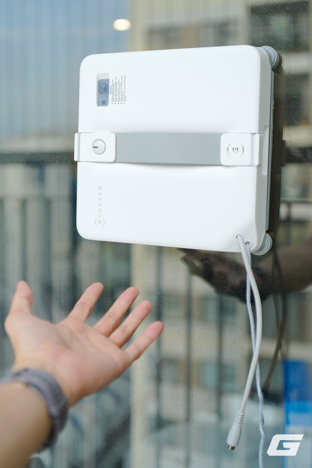 review robot lau kinh ecovacs winbot mini 2 genk 4