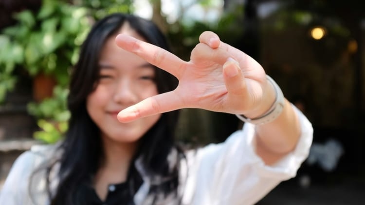 v sign fingerprints2