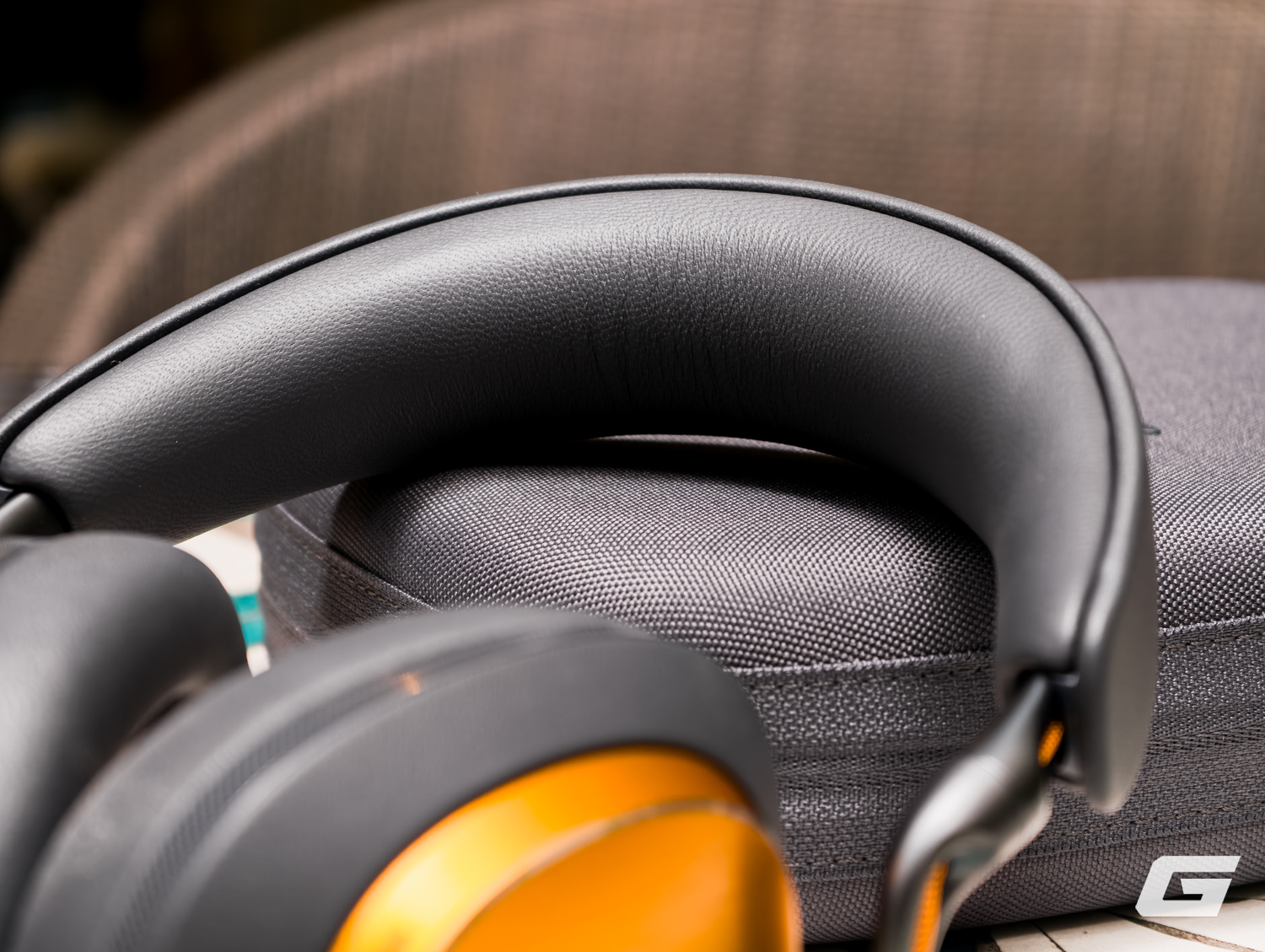 review tai nghe bowers wilkins px8 mclaren edition 06