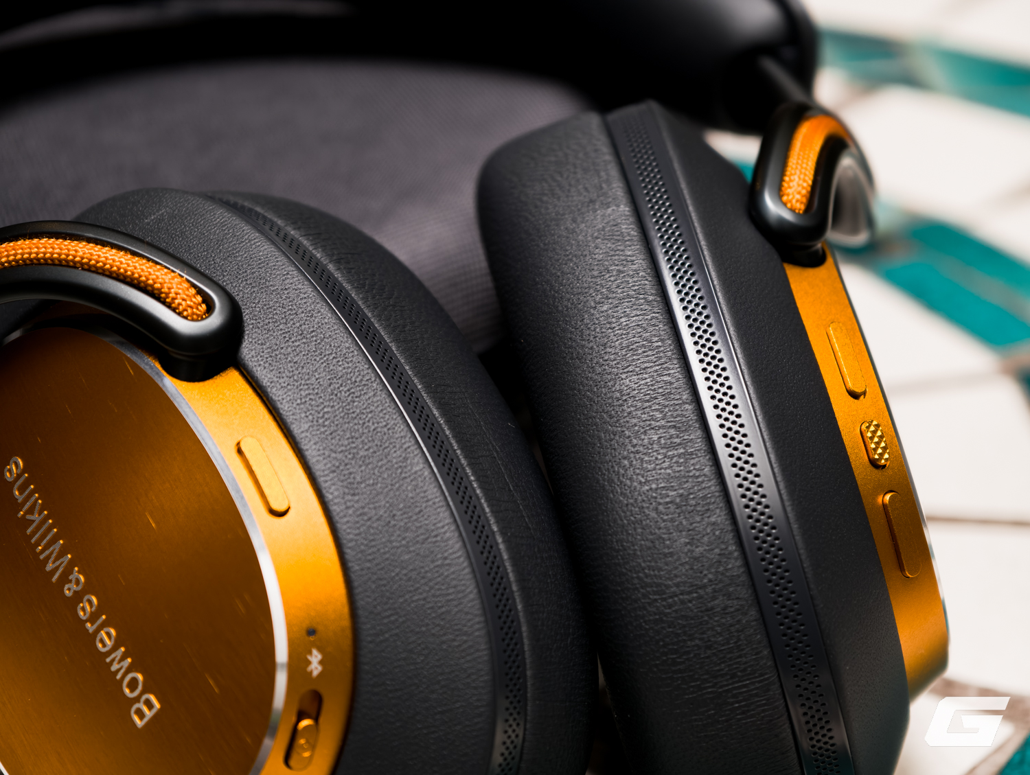 review tai nghe bowers wilkins px8 mclaren edition 08