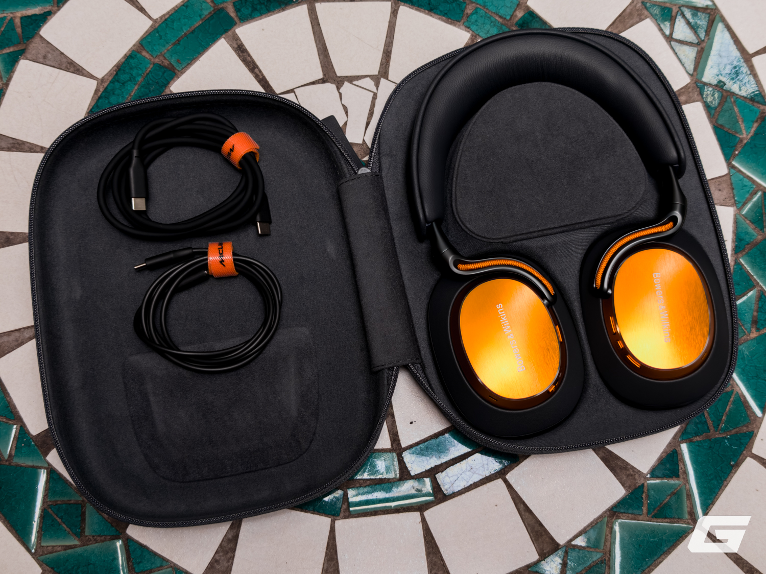review tai nghe bowers wilkins px8 mclaren edition 09
