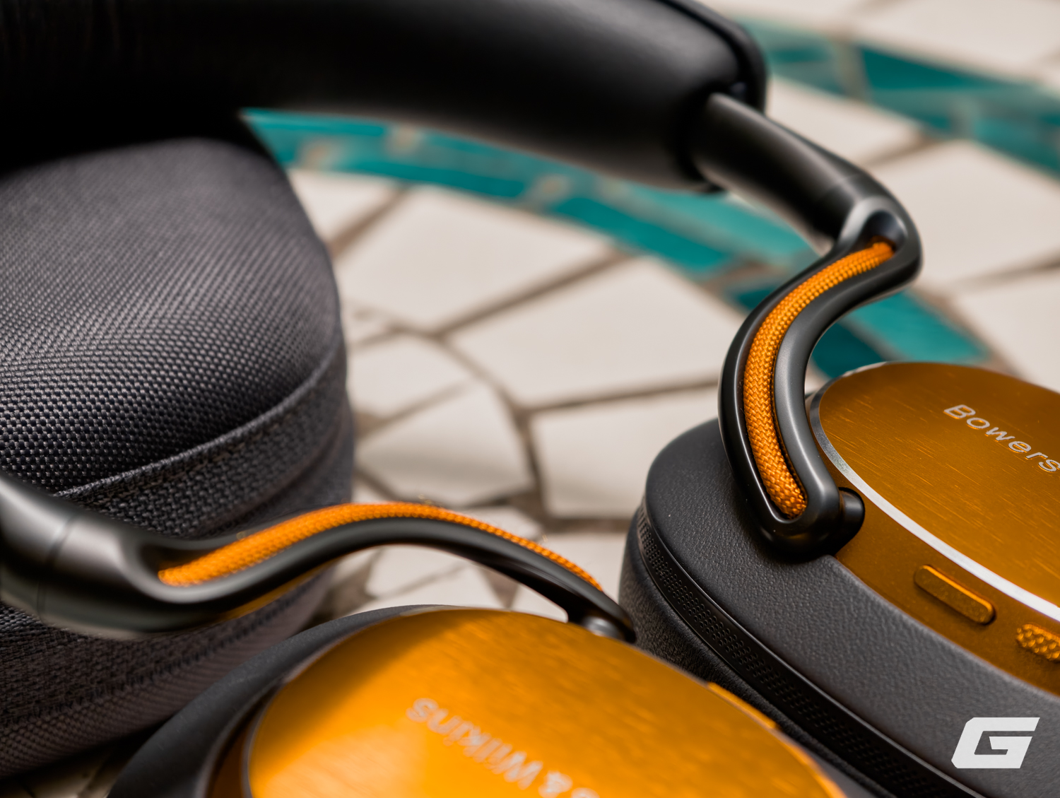 review tai nghe bowers wilkins px8 mclaren edition 11