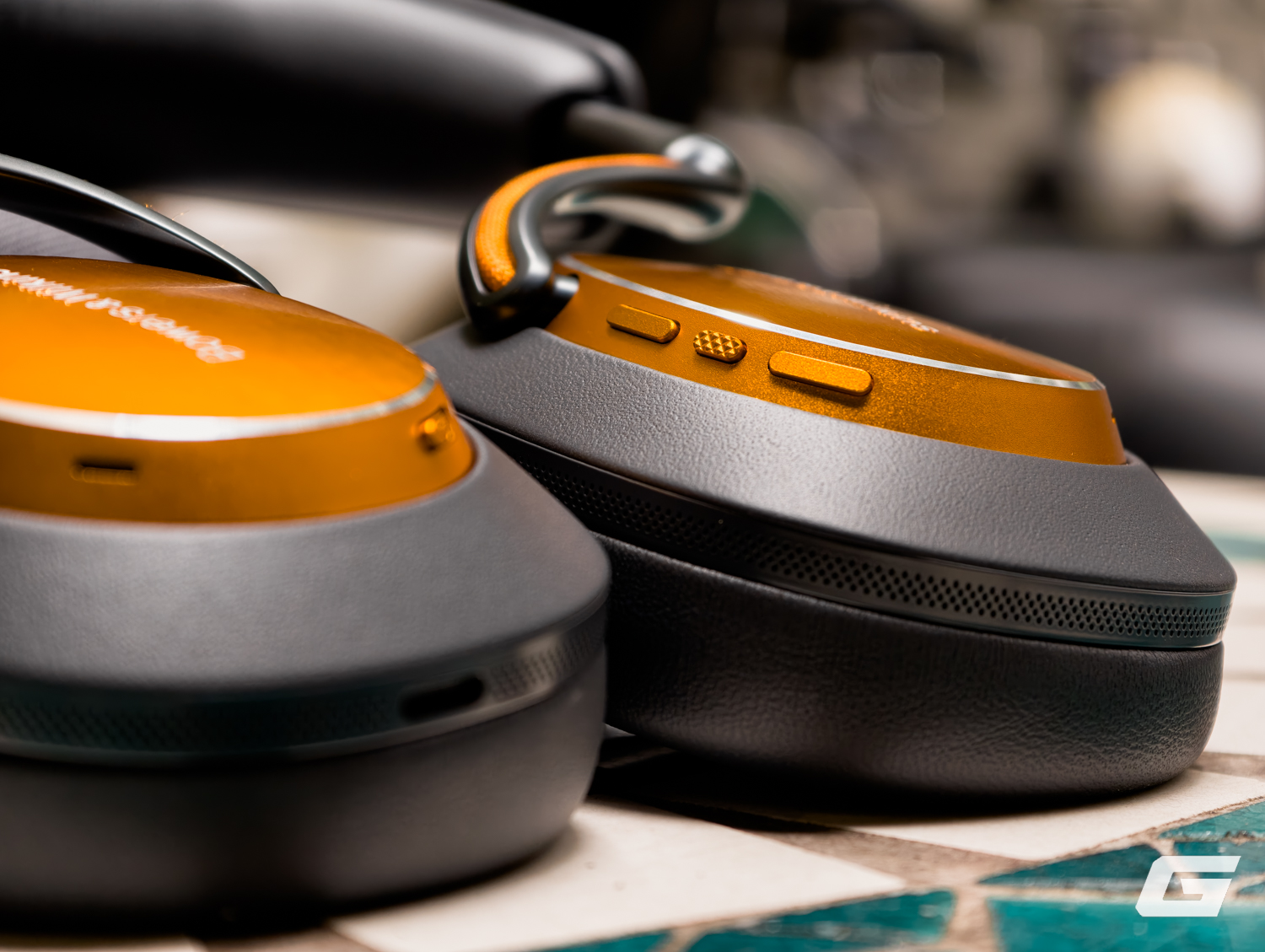 review tai nghe bowers wilkins px8 mclaren edition 12