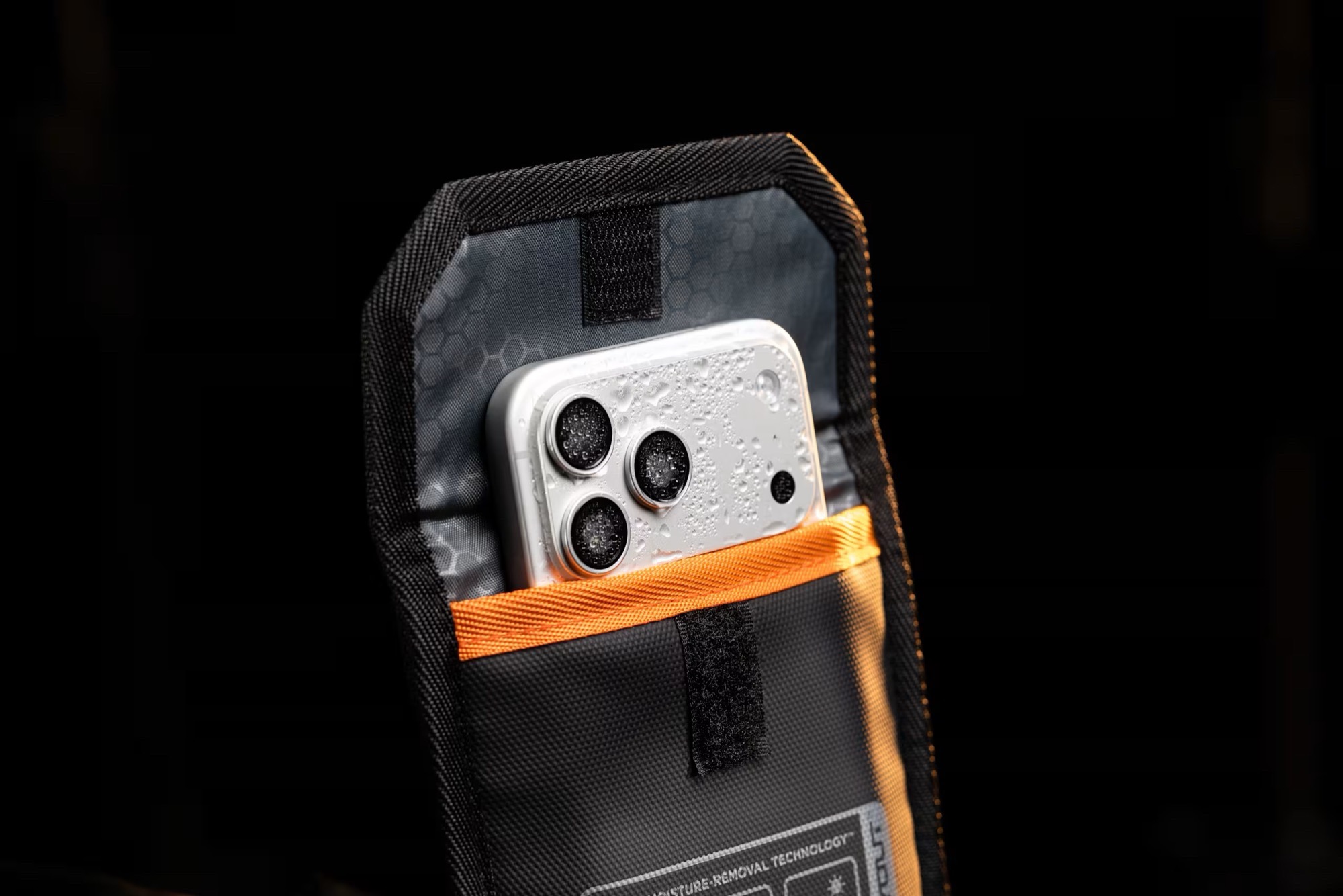 uagphone rescue pouchcjpg