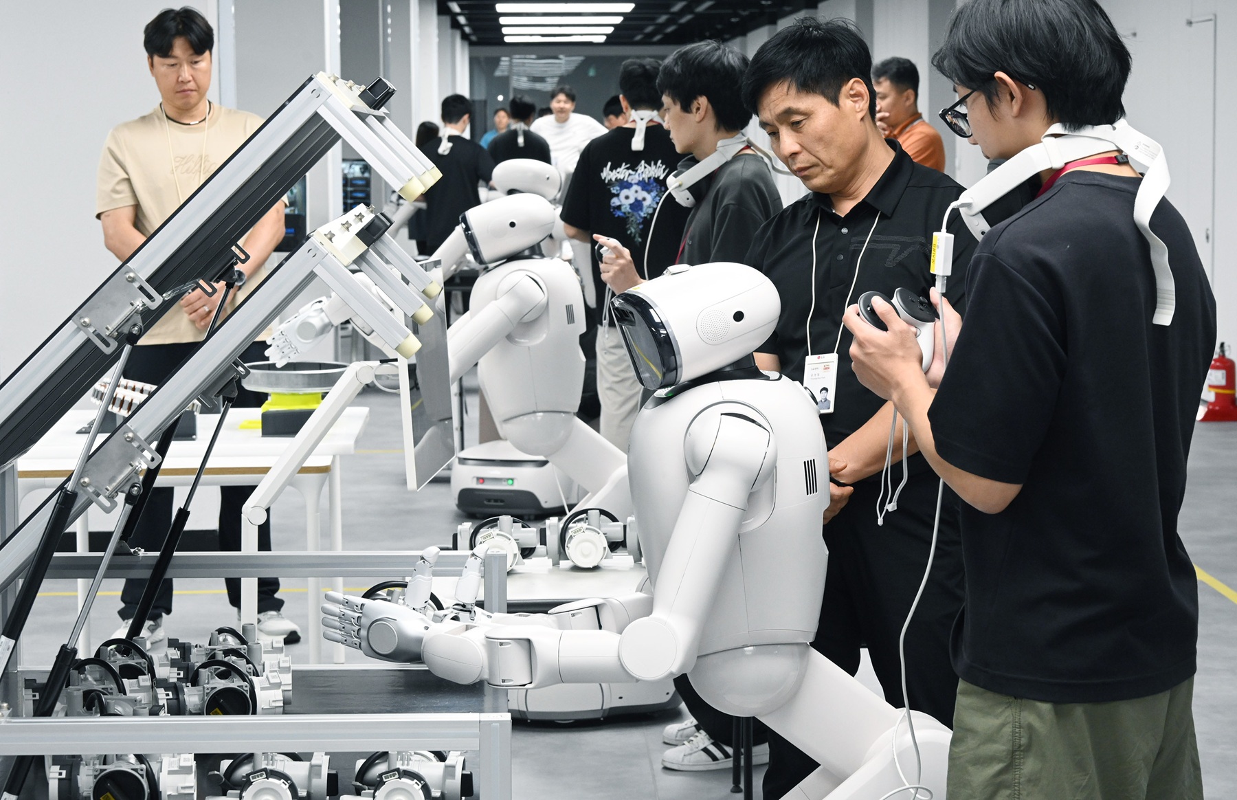 trung tam du lieu la noi robot hoc hoi truc tiep trong moi truong vat ly
