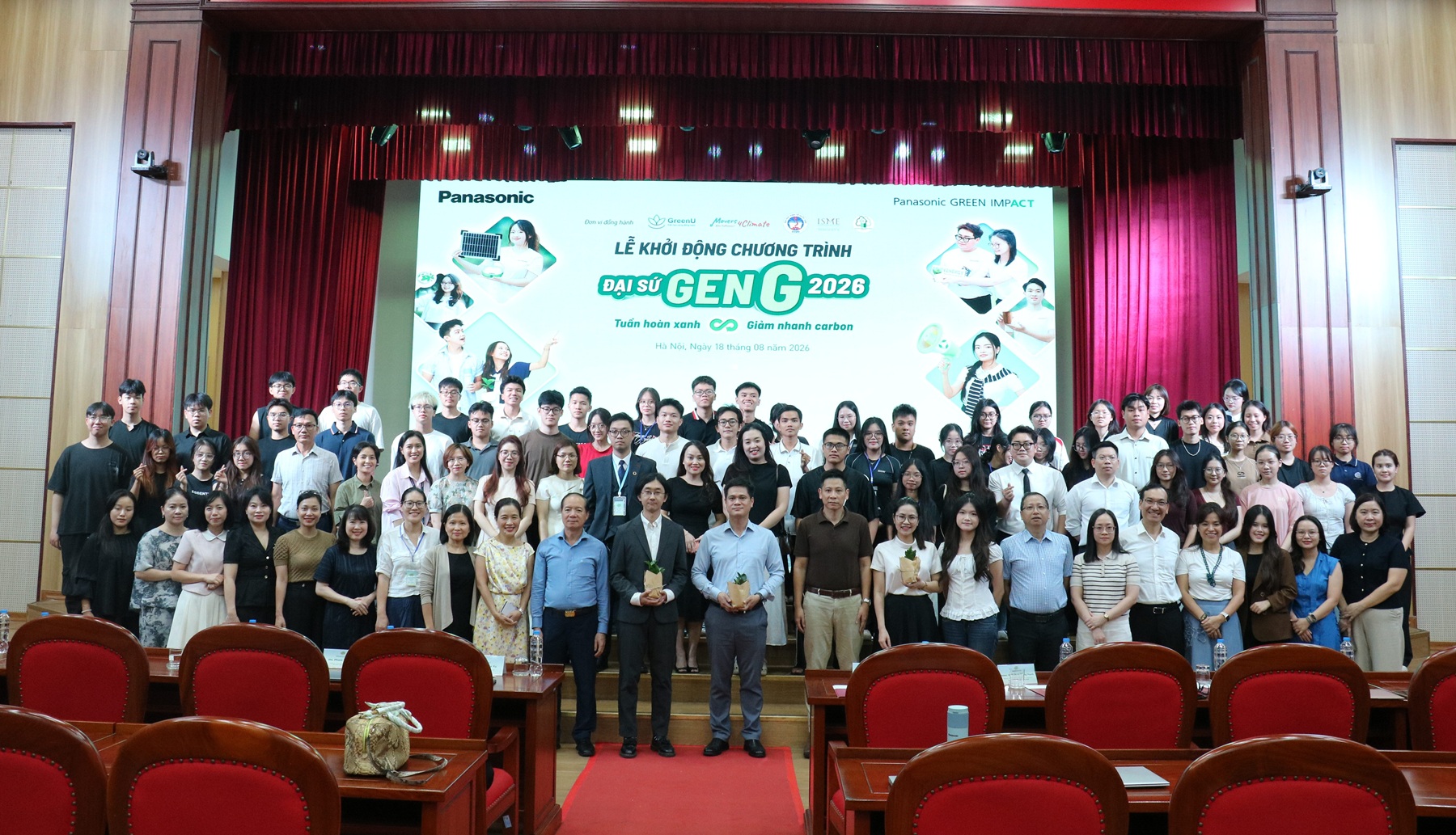 le khoi dong dai su gen g 2026 nhan duoc su dong hanh va huong ung tu cac ban tre sinh vien va dai dien cac truong dai hoc lon tai ha noi
