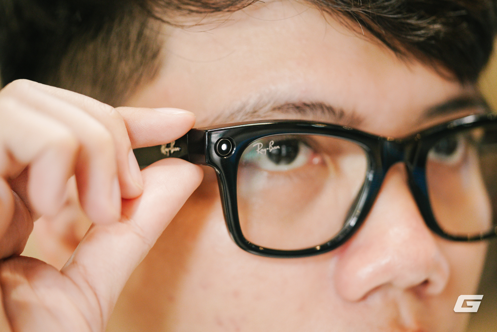 kinh rayban meta minh duc genk 18
