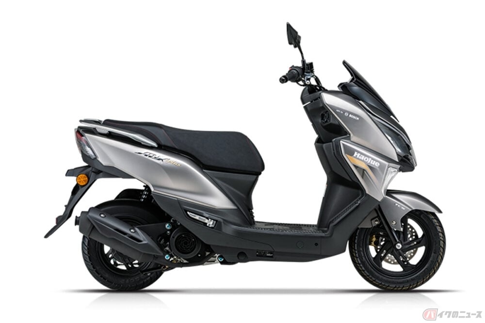 20260821adx125plus04 1000x667