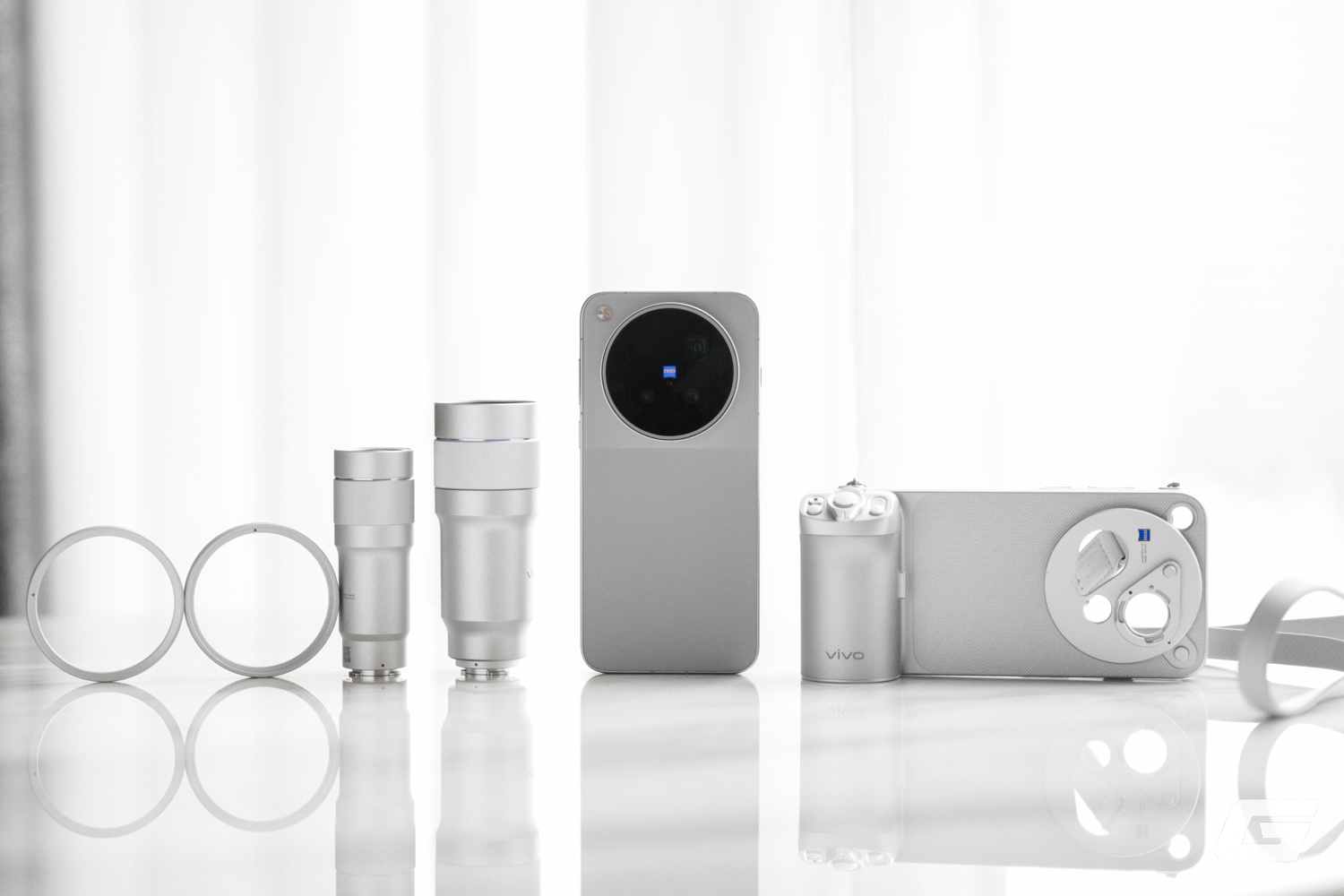 Trên tay vivo X500 Pro Max: Thiết kế nổi bật hơn, camera nâng cấp thấy rõ, cấu hình mạnh, chưa có giá ở Việt Nam