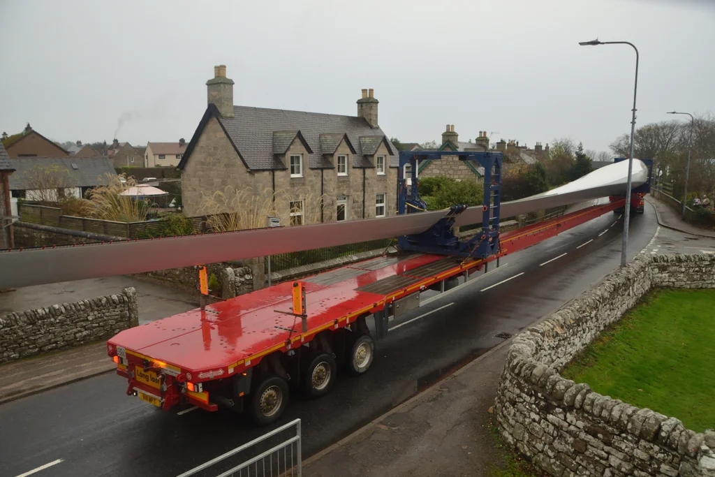 wind turbine three blades blade delivery golspie
