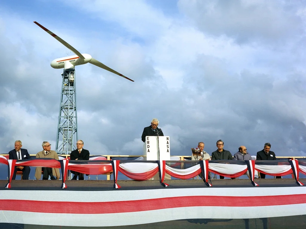 wind turbine three blades nasa mod 0 dedication 