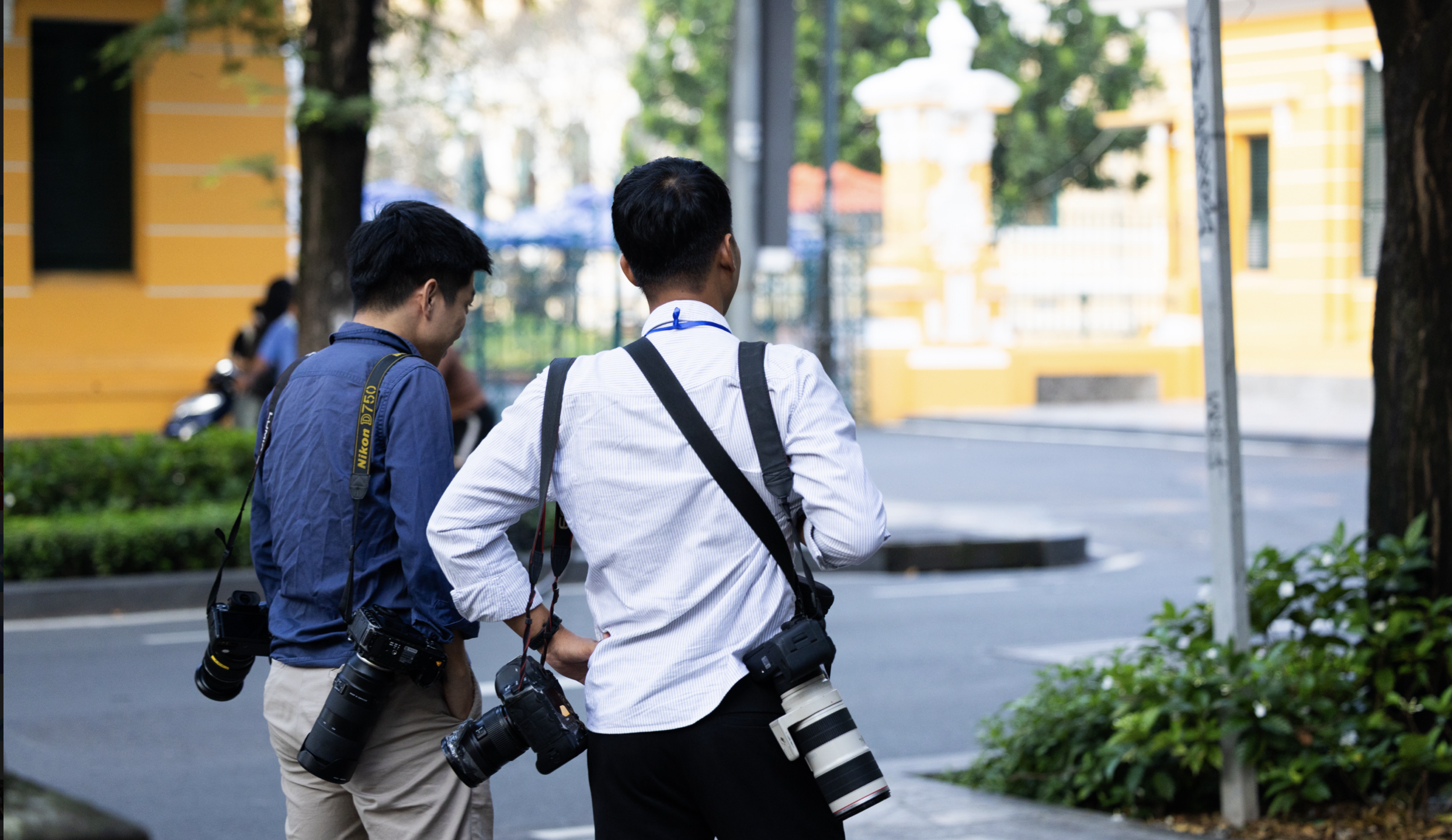 Xét xử vụ kẹo Kera: Những hình ảnh đầu tiên tại toà của Hoa hậu Thuỳ Tiên, Hằng Du Mục và Quang Linh Vlog- Ảnh 9. Xét xử vụ kẹo Kera: Những hình ảnh đầu tiên tại toà của Hoa hậu Thuỳ Tiên, Hằng Du Mục và Quang Linh Vlog- Ảnh 9.