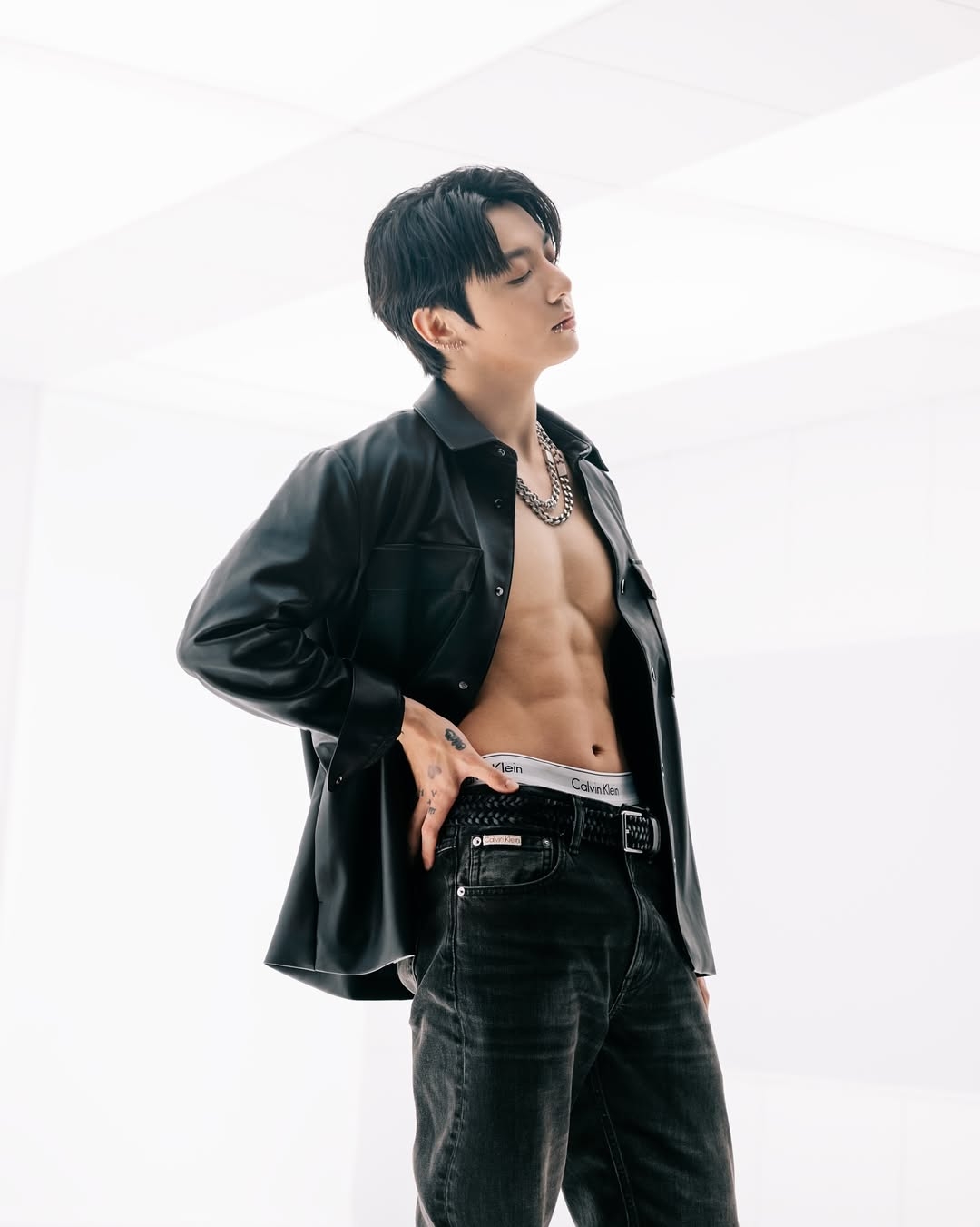 251029 calvin klein sns update jungkook x calvin klein 2025 behind the scenes documents 1