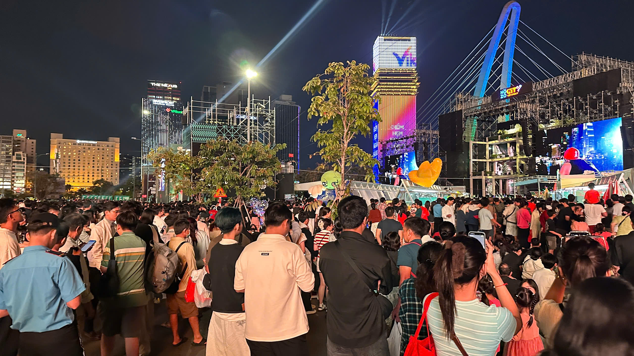 z7385567519347da452f14d7d787d2e8d039afbce2a2f9