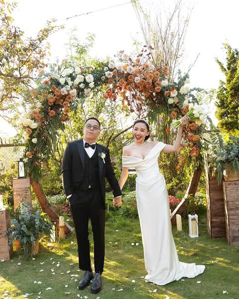 toc tien hoang touliver 4 17400355827862140958196 17686366419242026409625 1768637660384 17686376607331300954096