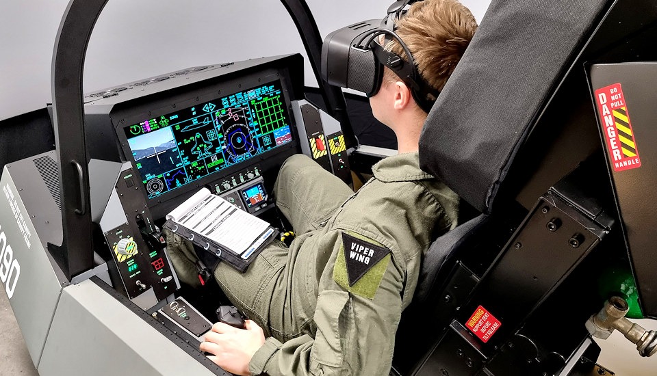 f 35 simulator cockpit