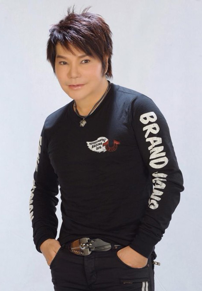 nghe si linh tam 58 tuoi 2 doi vo song tha huong 15 nam