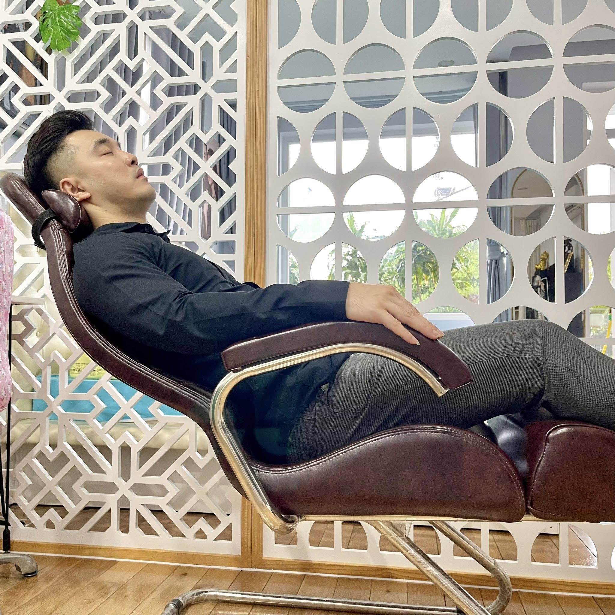 49346966912187954896179046529410659077243742n