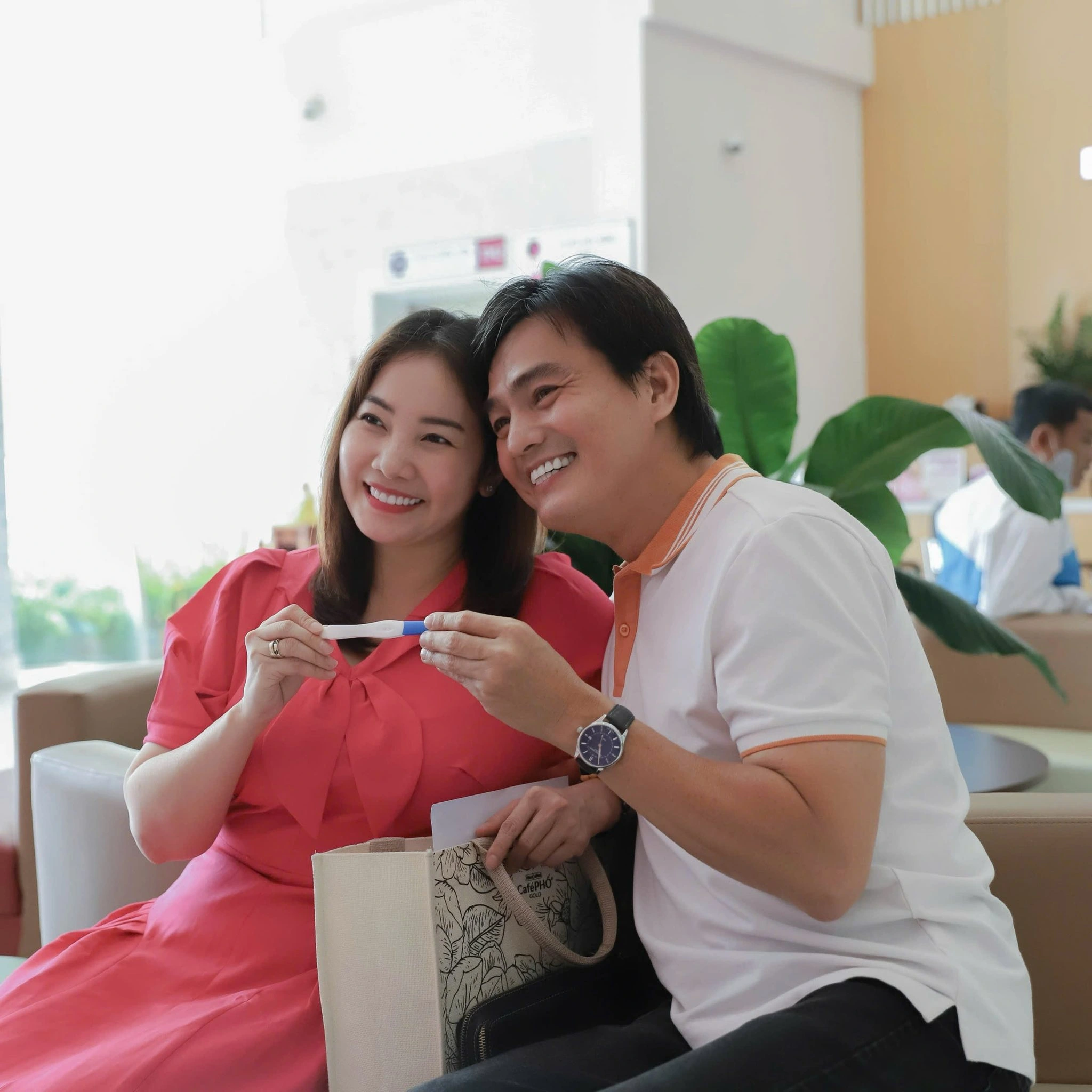 Nam diễn viên từng được Việt Hương yêu thầm, tình duyên lận đận, 2 lần cưới hụt, 50 tuổi chuẩn bị làm bố- Ảnh 3.