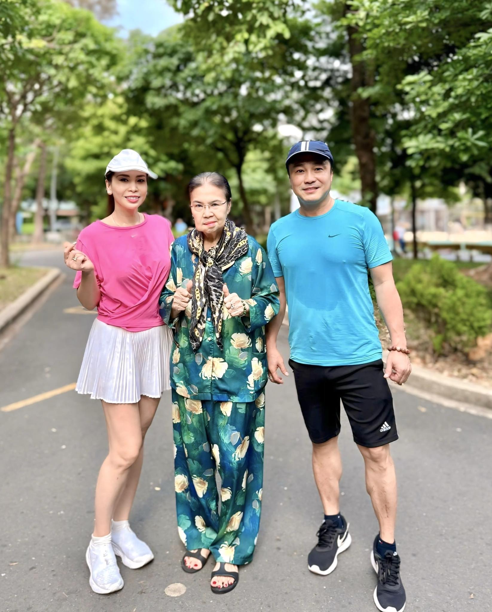 49240908911117835676355187119357880813862328n