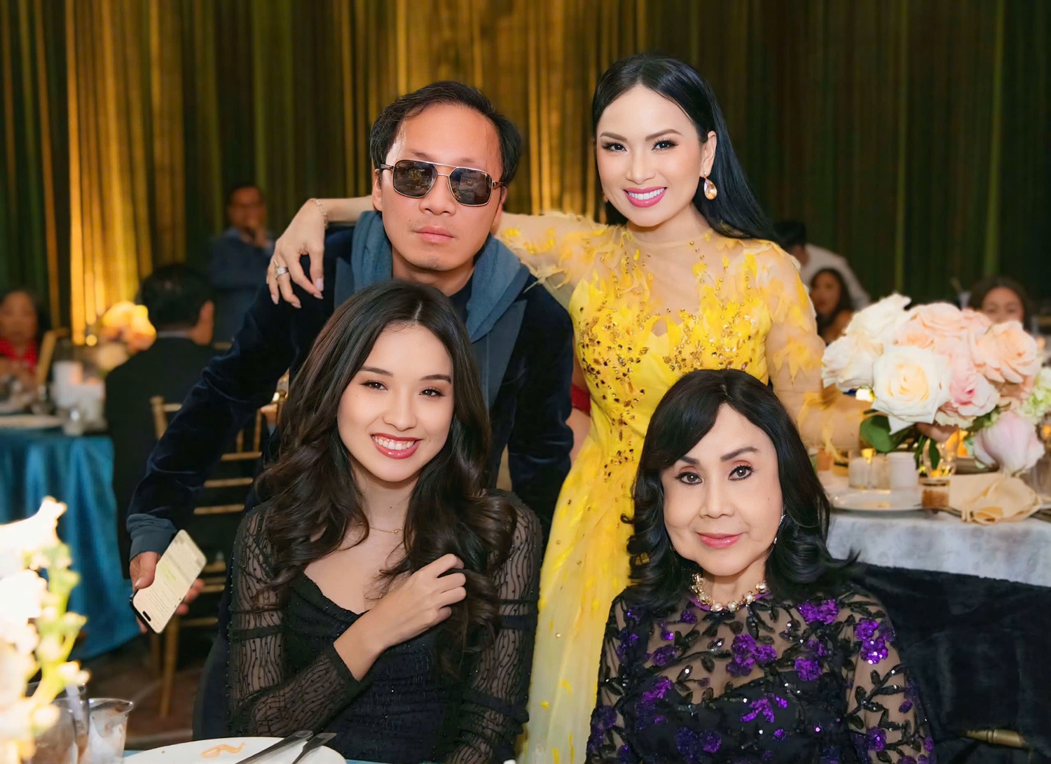 hai vo chong ca si ty phu va ba bau thuy uyen