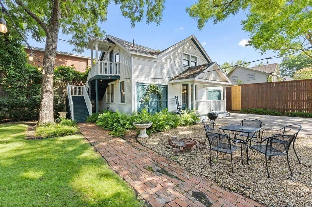 z7427077995451 0aea855b1a2c529819d056d2c142c3bd 2295