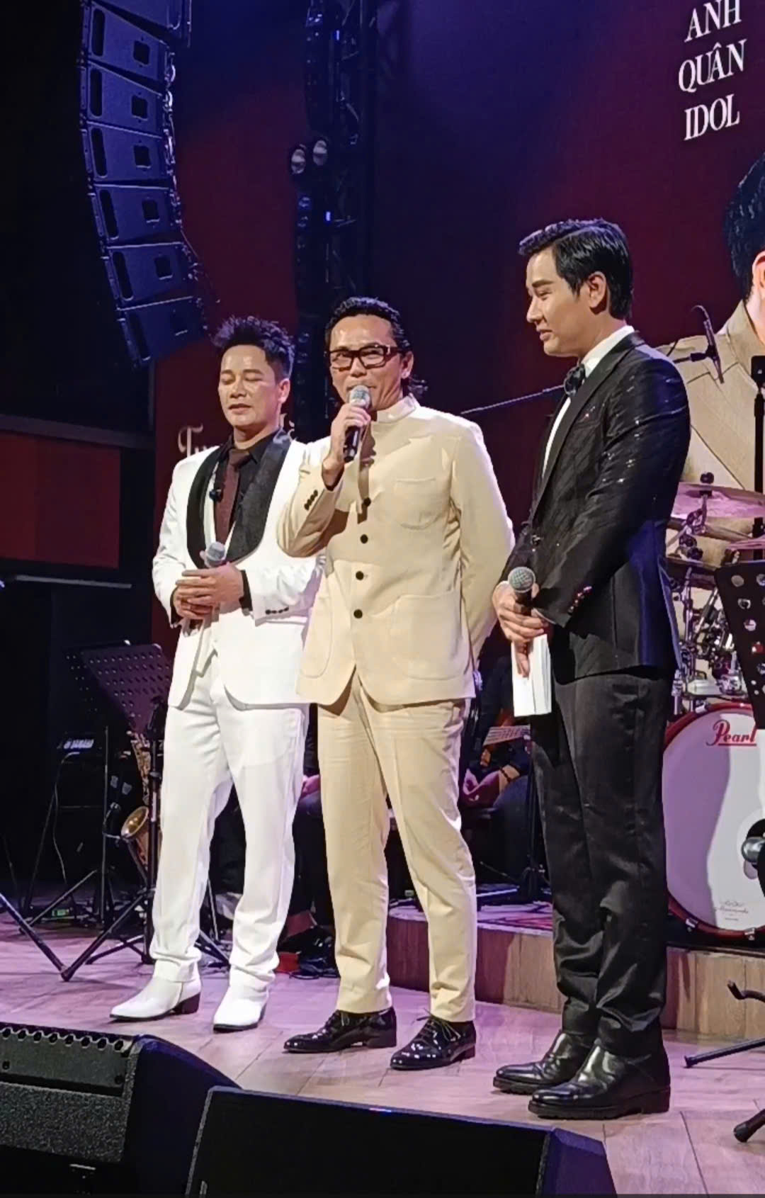 z745020455781904fcf039e13ffa94e3ed9f17e9de40d8