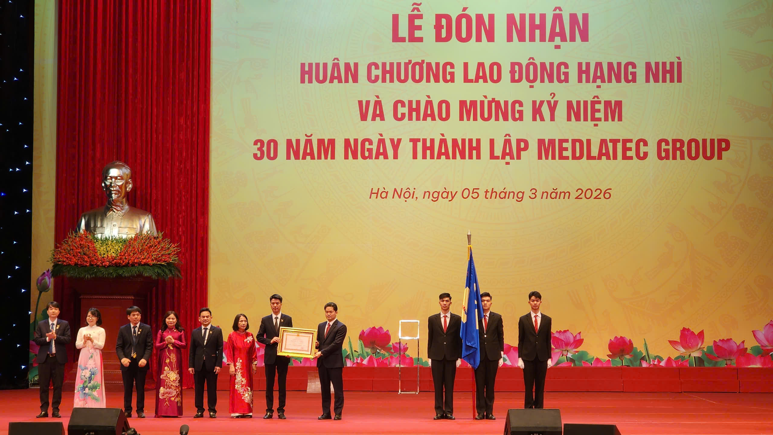 med 17727146399672080793852