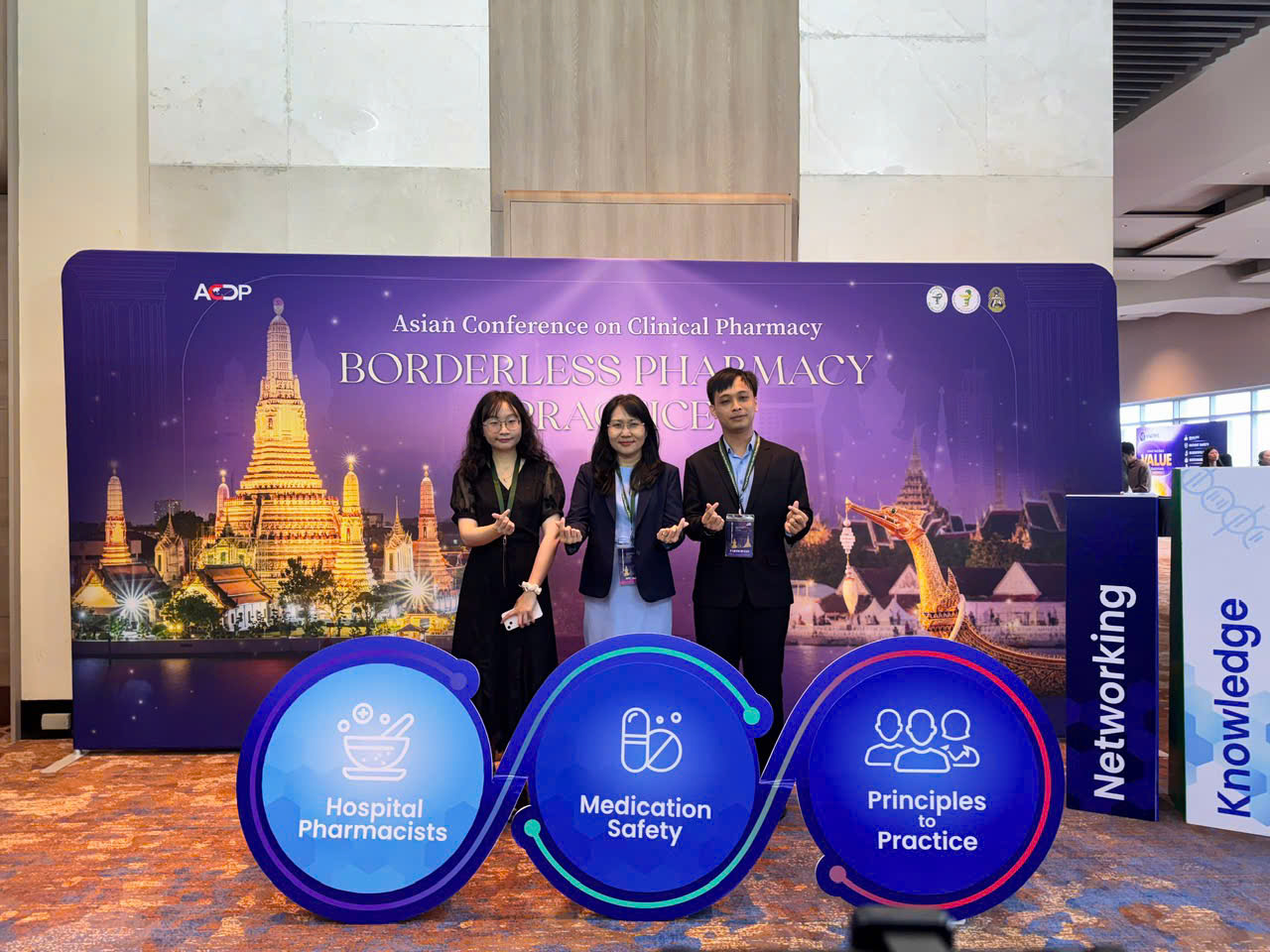 oan khoa duoc benh vien dai hoc y duoc tp ho chi minh tham du hoi nghi duoc lam sang chau a lan thu 25 accp 2026 tai bangkok thai lan